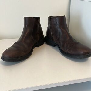 Geox men’s  leather brown Ankle  Boots With Zip Size 42